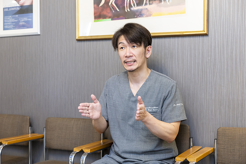 初診時に必ずパノラマレントゲンで説明されるとお聞きしました。